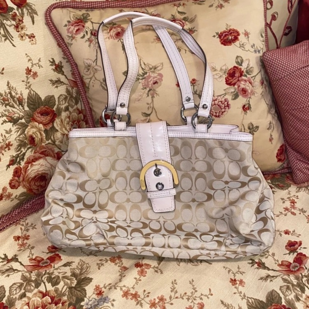 Coach shoulder bag